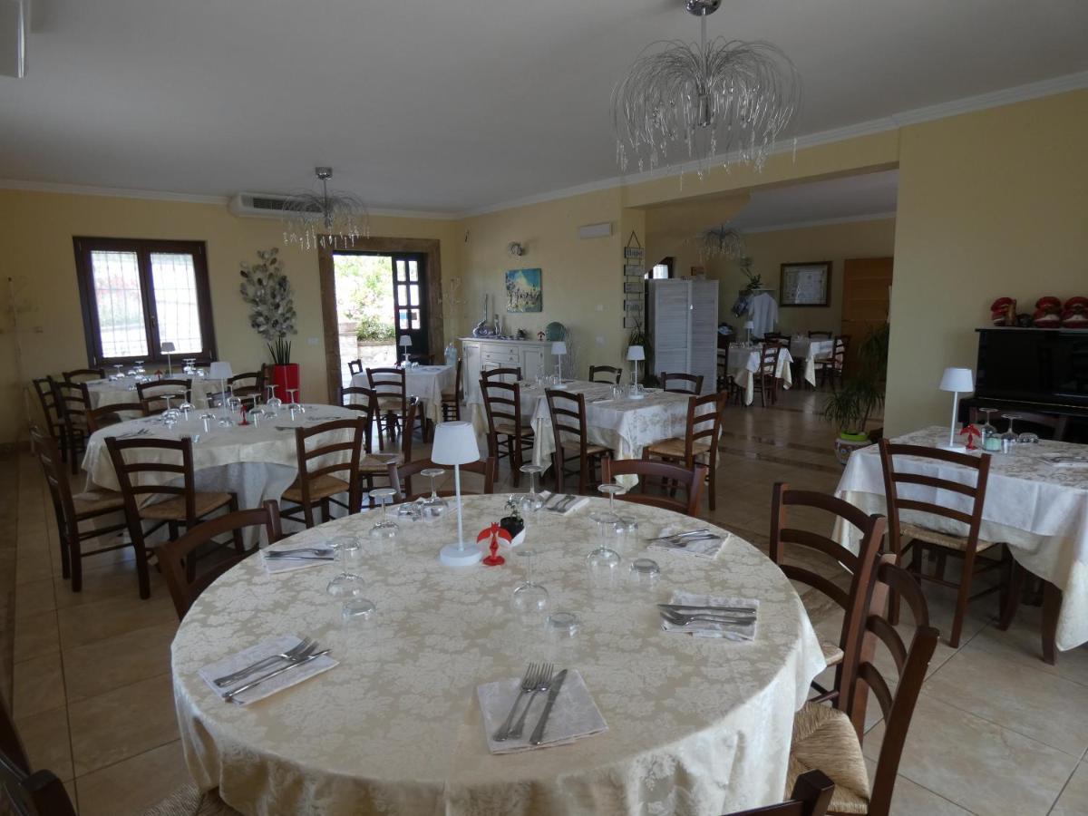 I Due Melograni Agriresort Tarano ภายนอก รูปภาพ